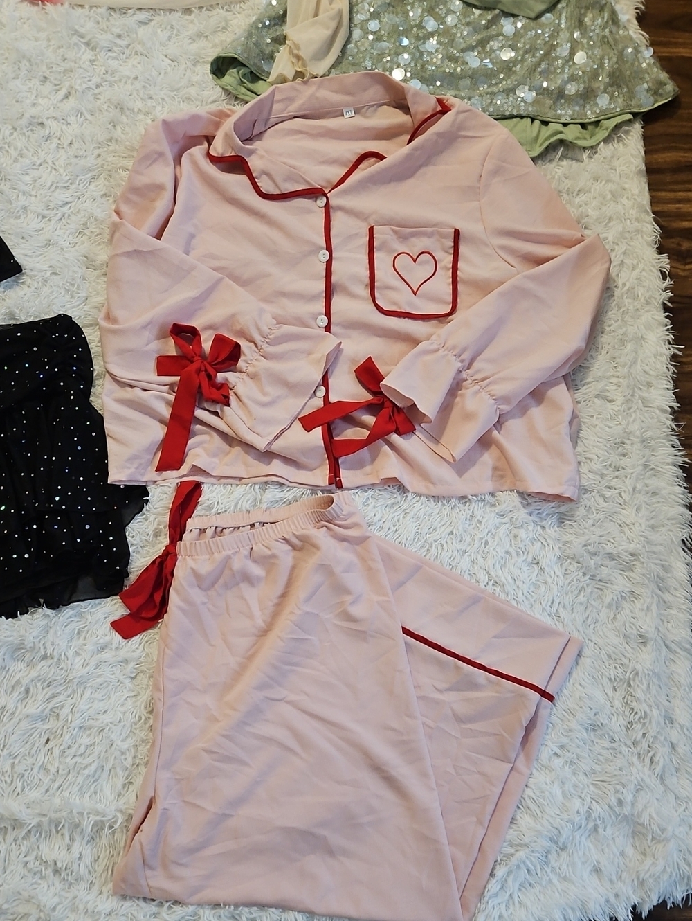 10 PIECE SHEIN CURVE QUEEN SEQUIN CLOTHING BUNDLE - Picture 3 of 16